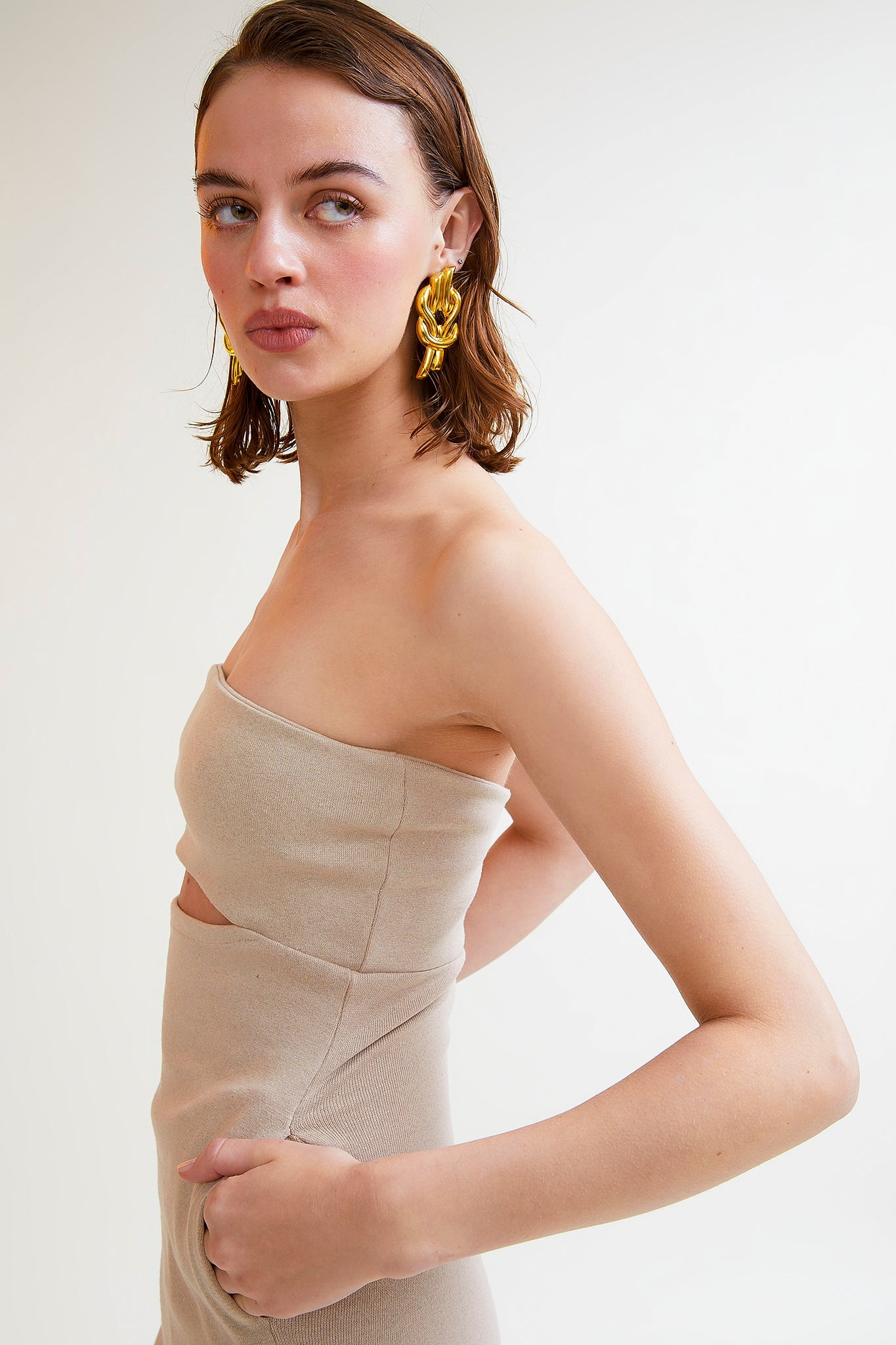 Strapless Black Cocktail Dress with Side Pockets and Back Split – Eco-Friendly Midi Party Dress for Weddings and Special Events 3