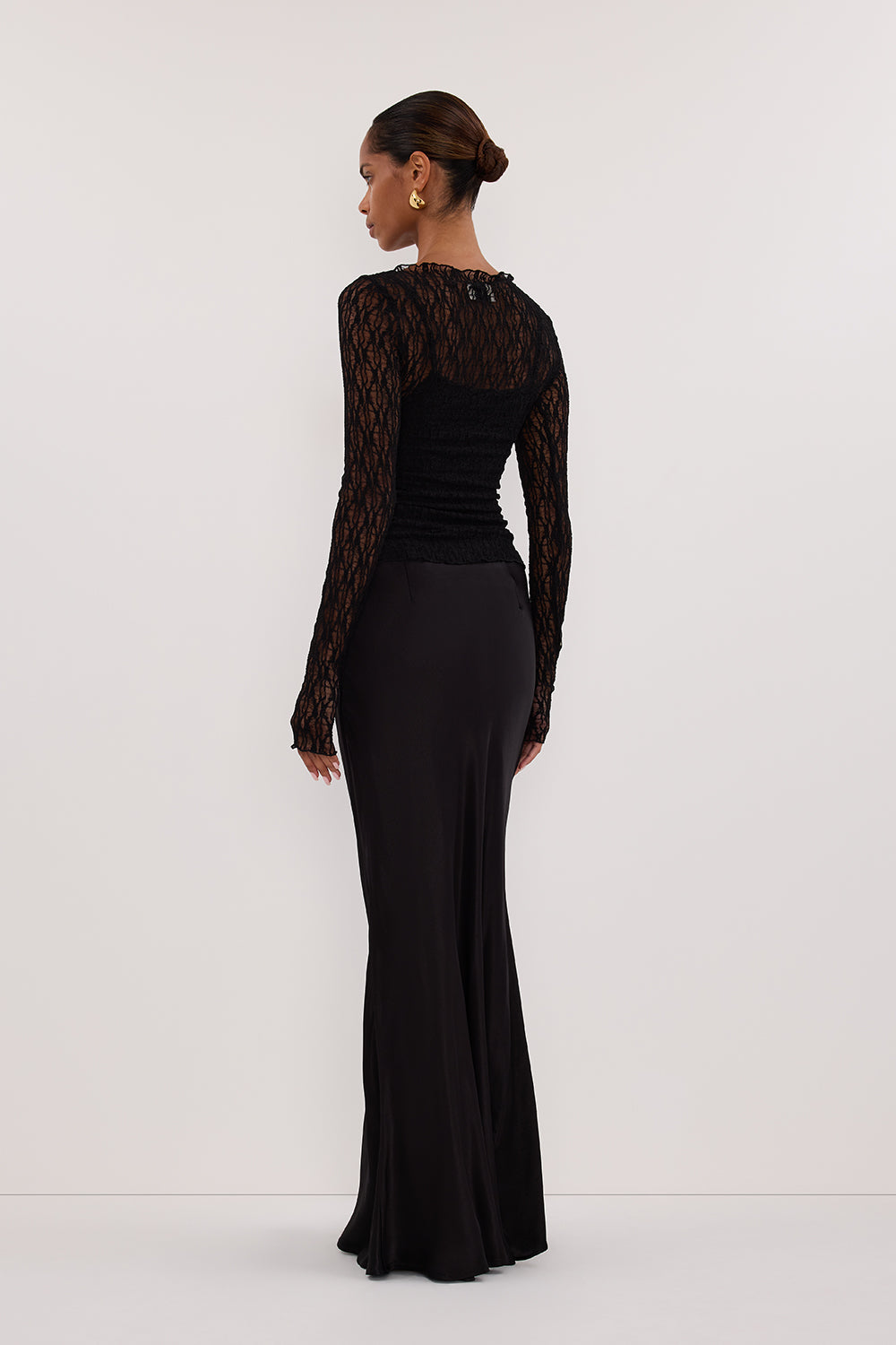 Black Lace Long Sleeve Top with Crew Neckline and Removable Slip Lining – Elegant Women's Fashion Top 4